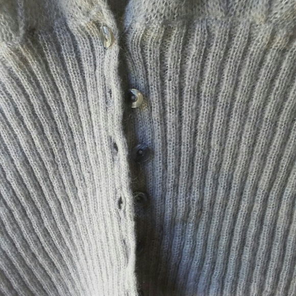 Old Navy sleeveless top - Picture 4 of 8